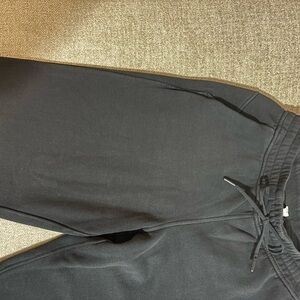 Lululemon Scuba Mid-Rise Wide-Leg Pant